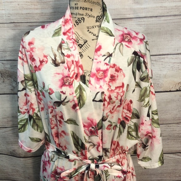 Show Me Your Mumu Brie Robe Garden of Blooms One Size Pink - Picture 2 of 9